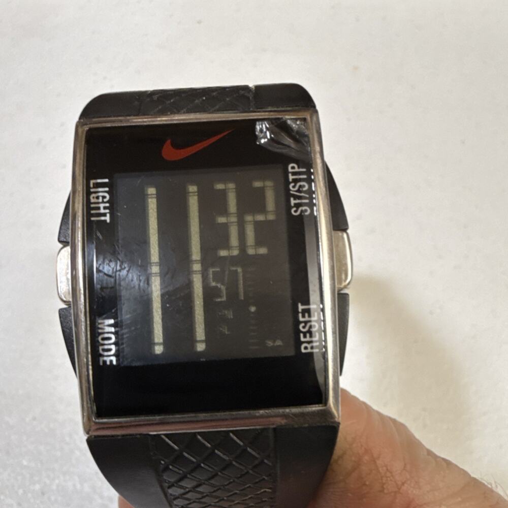 Vintage Nike Sportwatch W-5086 running with a new battery!